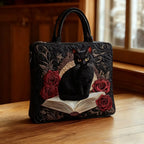 Handgefertigte Stepptasche – Schwarze Katze und Bücher